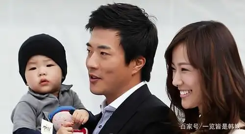 孙泰英女儿背影萌翻网友 为照顾权相佑半隐退 曾与申贤俊恋爱