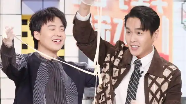 张若昀郭麒麟上演魔性扯面舞,场面太搞笑