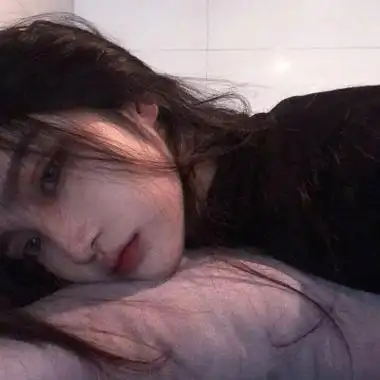 由美头网整理发布,女生头像频道提供更多与抑郁,丧图,丧气相关的头像