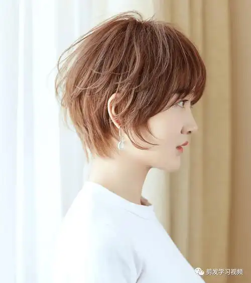 2020女生纹理烫发型推荐100款