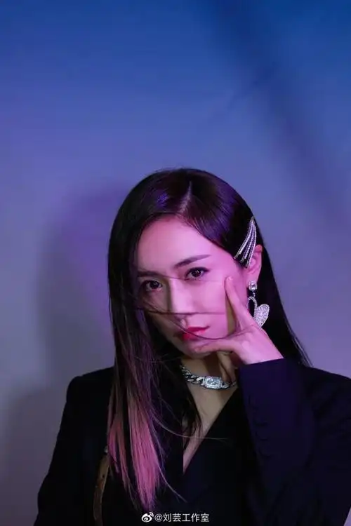 刘芸,摩羯座,来自湖南长沙,影视女演员,毕业于中央戏剧学院,身高165