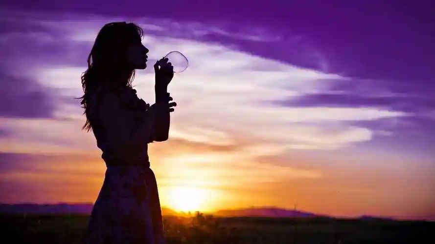 情感倾诉为什么有些女生看穿了渣男却还是深陷其中