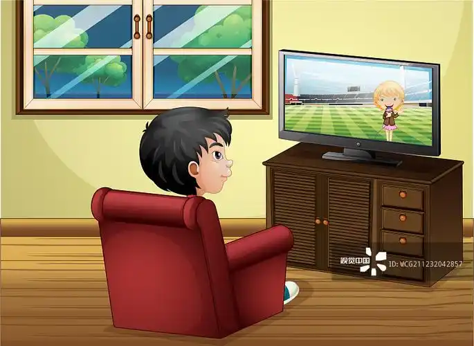 一个小男孩在客厅看电视