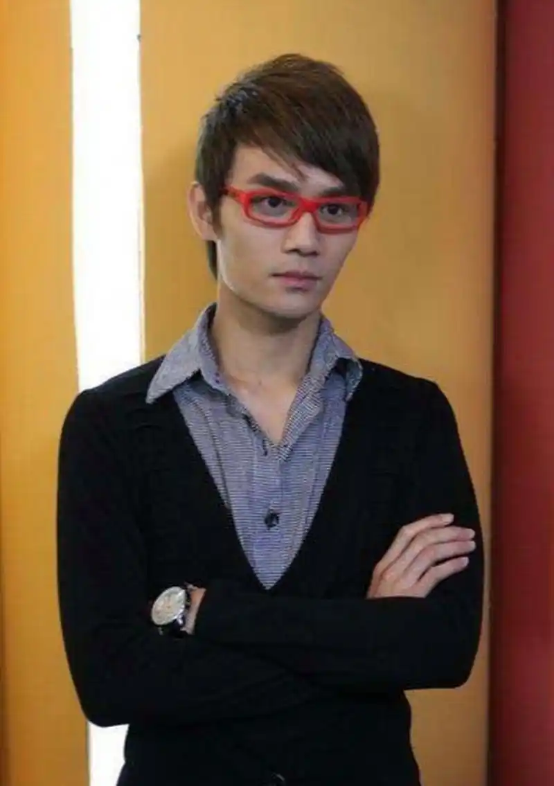 王凯以前在丑女无敌里的角色和现在正剧角色相差挺大的