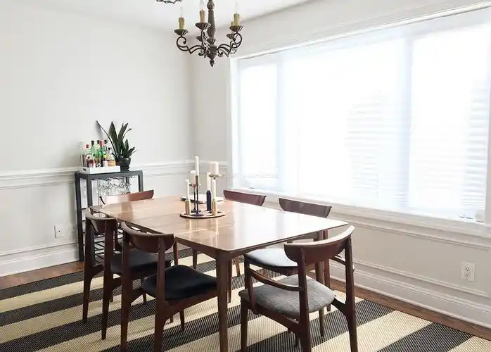 美式简约风格家用餐厅装修效果图2017