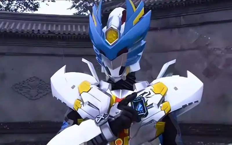 【铠甲勇士刑天】飞影夺回金刚召唤器!