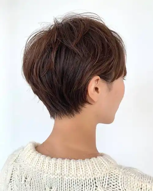 女人到了中年,夏天短发这样剪,利落时尚显年轻_全头_女性_发型