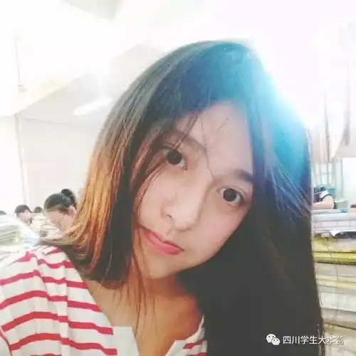 四川校花专访巴中三中萌妹纸上线就是你们想看的纯天然小清新哟