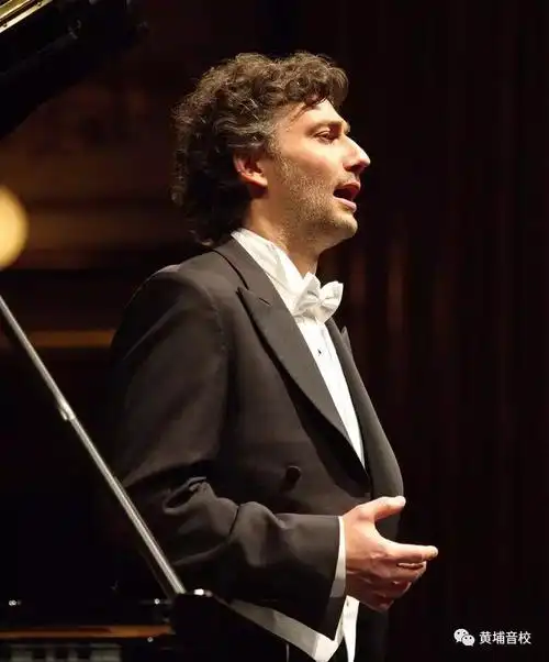 罗马时间9月28日晚20:00,德国著名男高音歌唱家乔纳斯 考夫曼(jonas