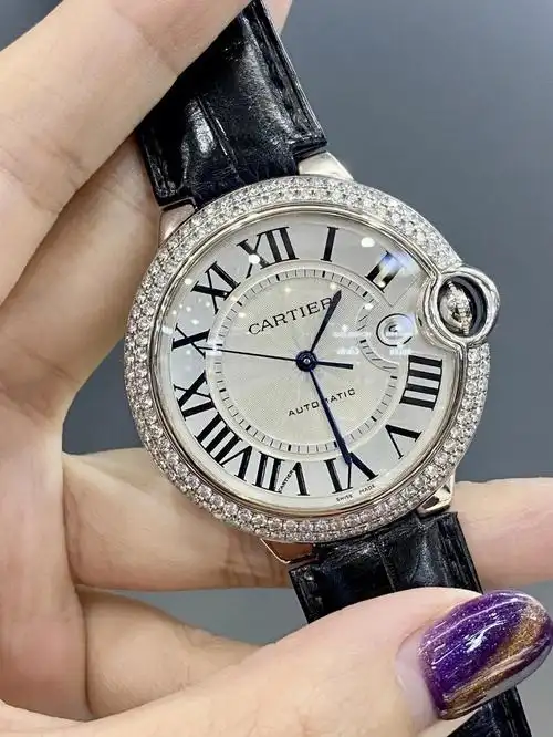 日期显示附件:岌品单表专柜:06341000#我要上热门  #手表  #卡地亚