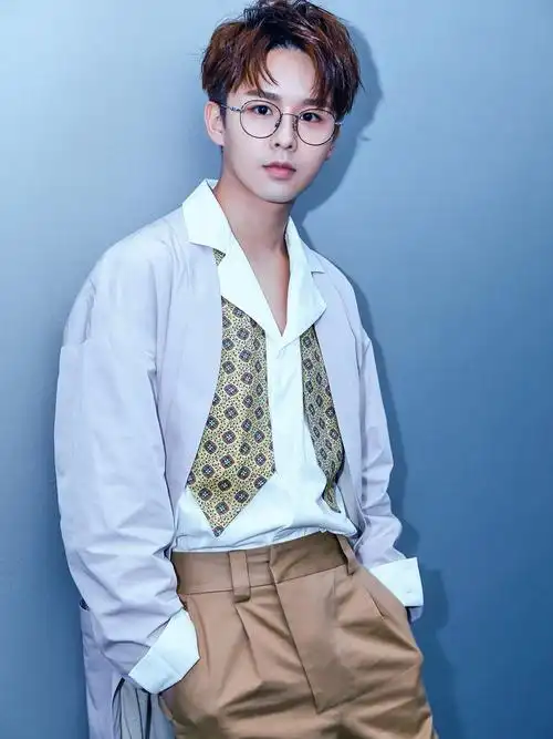 徐浩70上海时装周