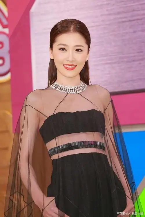 周丽淇(原名周励淇)和内地艺人傅程鹏的甜蜜夫妻生活再度引发关注.