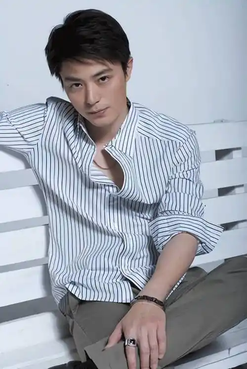 霍建华拍短剧了6年沉寂后归来是体面回归还是为钱低头