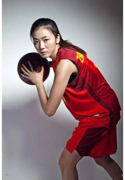 再出发,32岁赵爽走上新职务,薪资曝光,曝择偶标准引球迷祝福|中国女篮