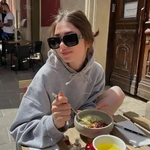 ins头像 | 67别人已经是一房两人三餐四季