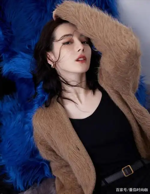 气质女神偏爱针织衫日常搭配可爱又甜美一点不失高级范