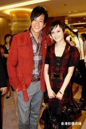 何润东公布恋情将大办婚礼 自爆爱慕孙俪谈处女情结