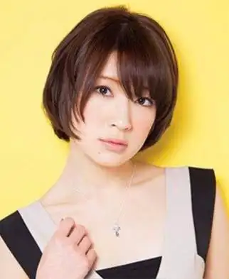 方脸适合剪什么样的短发发型