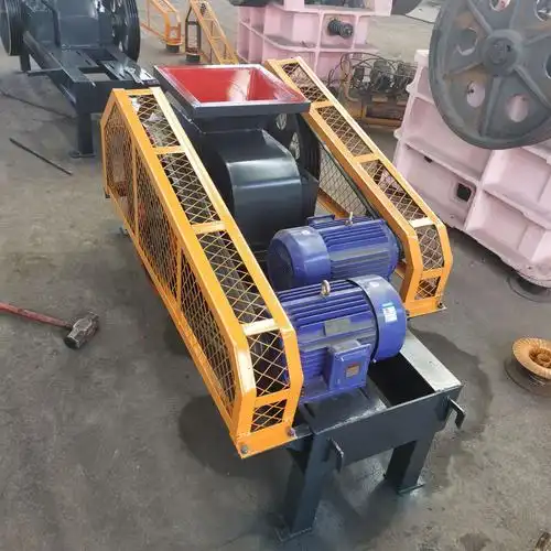 小型对辊破碎机一次成型耐用辊皮对辊制砂机双滚轮挤压石料制沙机