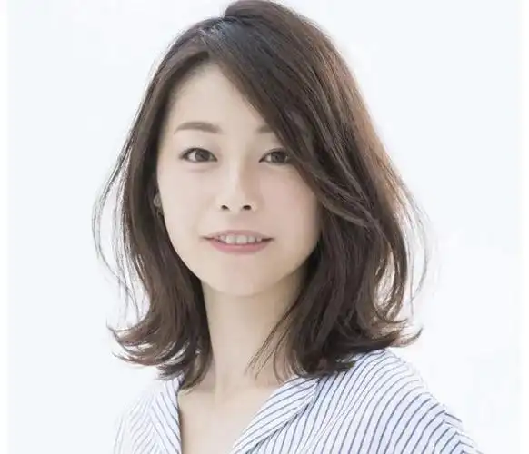 35岁女人如何快速摆脱主妇形象这几点做到很容易变漂亮