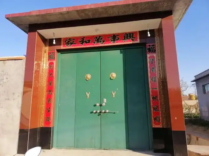 农村民宅大门集锦 大门是一家人的脸面,既要进出方便,又要美观大方.