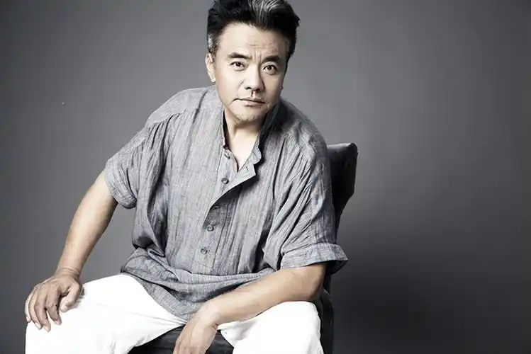 张秋歌个人资料("戏疯子"张秋歌:为角色跪地舔粥,66岁无儿无女,婚姻有