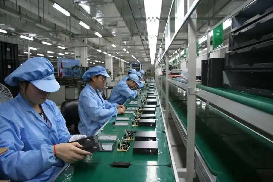 小伙工厂打工5年辞职后求职屡屡碰壁工厂上班真的有错吗