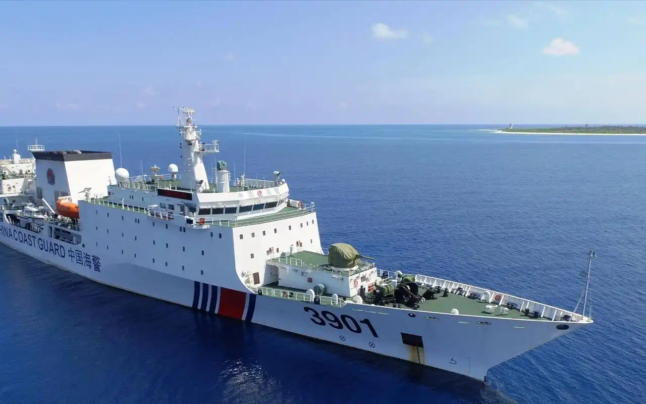 你这海警船带主炮干嘛? 掀开地板,你下面不会还藏着垂发吧