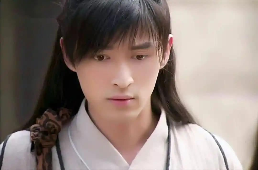 原创胡歌回应十年未拍仙侠剧,共演过的八个经典古装角色,你都知道吗