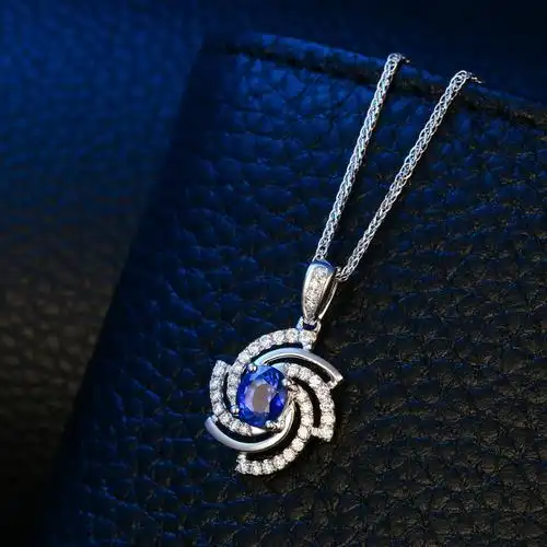 18k金镶嵌蓝宝石吊坠0.828克拉主石 颜色浓郁款式新颖