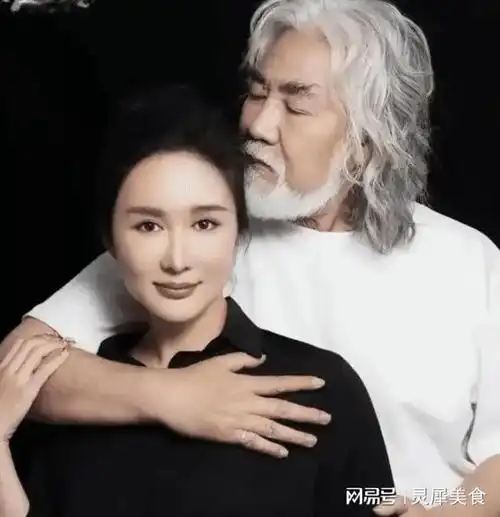 杜星霖怀孕后首发声坚信多子多福并肯定老公张纪中的生育能力