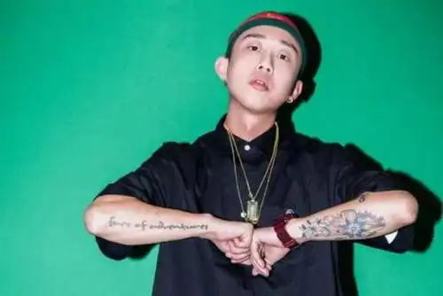 辍学打架,劣迹斑斑的说唱偶像gai,是如何把一手烂牌打好的?