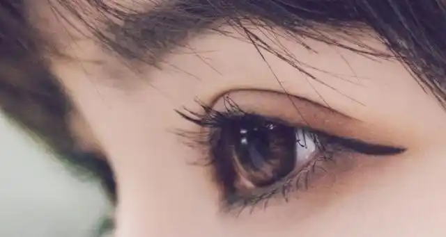 形容眼睛的句子