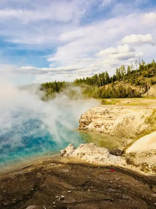 黄石公园是世界上最美的地方「黄石公园不可不看的10大景点」