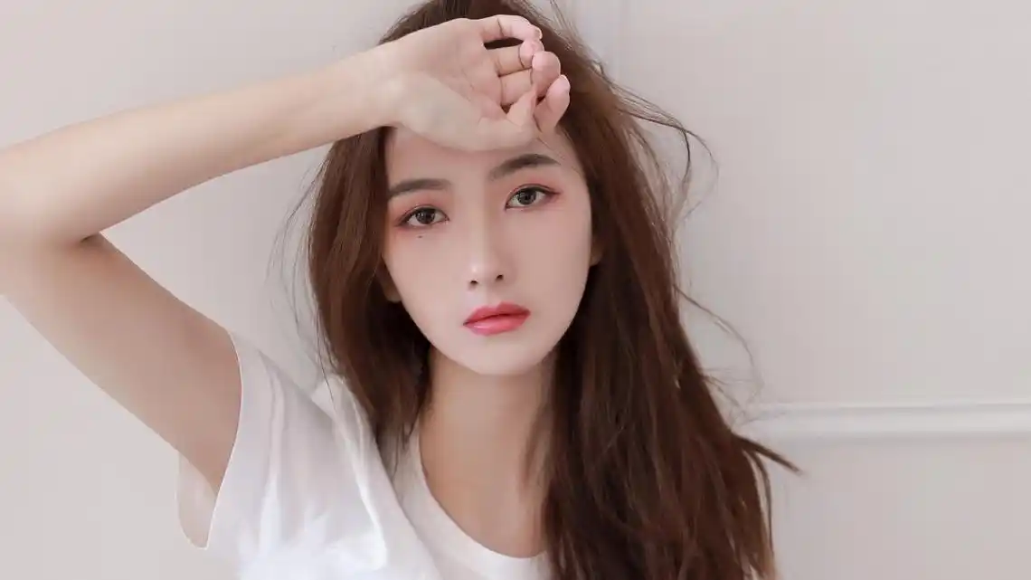 冷艳气质美女图片壁纸19