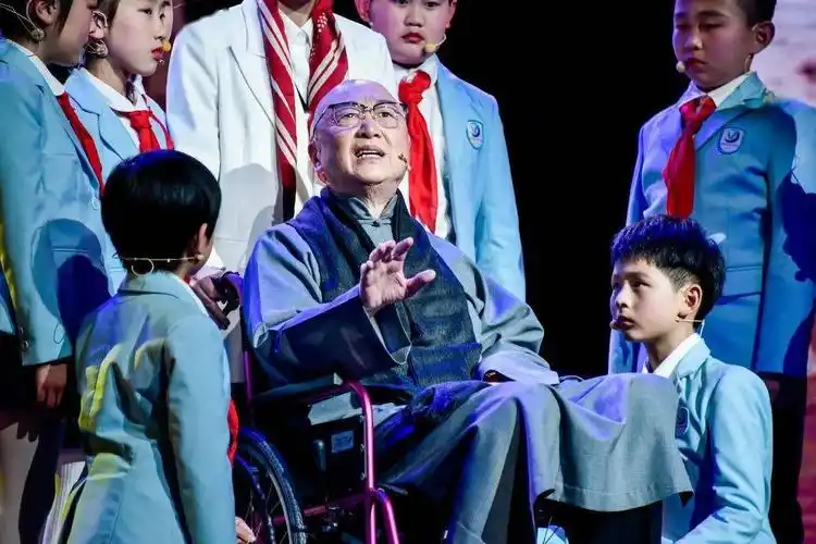 献礼建党百年回溯红色记忆诗意中国红色记忆朗诵情景剧在杭州拉开帷幕