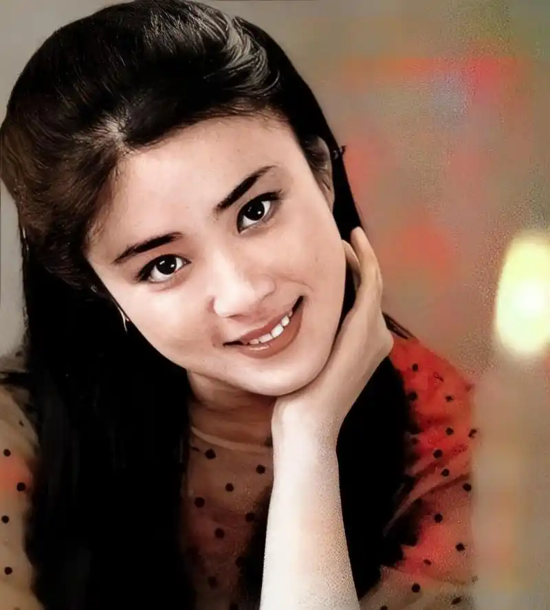 傅艺伟正处于她美丽的巅峰.