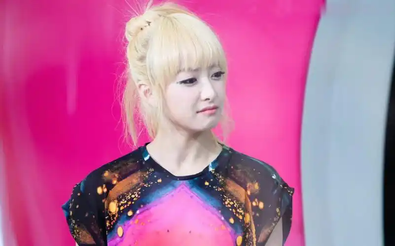 【宋茜】electric shock时期金发饭拍 120614 victoria focus on mnet