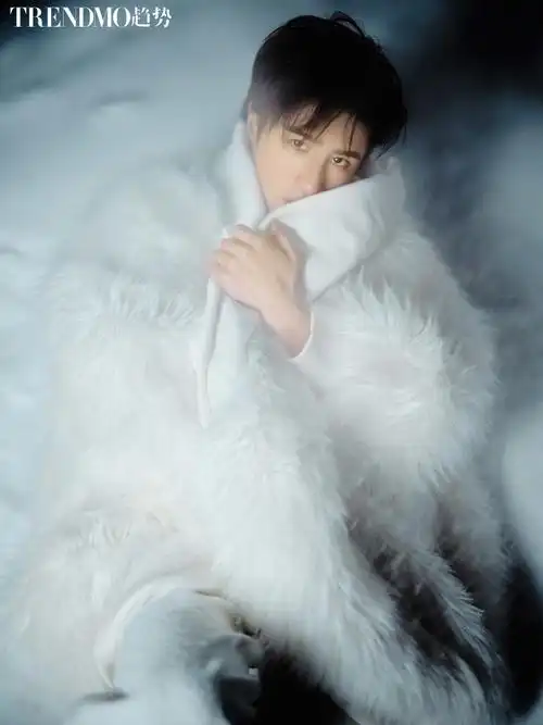 麦迪娜姜潮冰雪宿命感大片##麦迪娜雪精灵妆好美