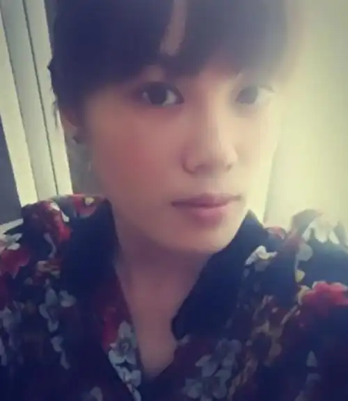 王瑾出生于内蒙古,后来随父母去往日本生活,也因此加入了日本籍,拥有