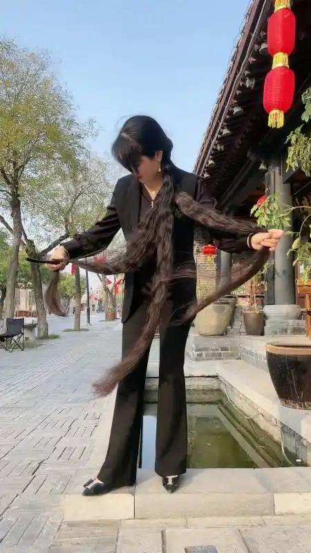 2022-11-176022长发飘飘乔金子7.