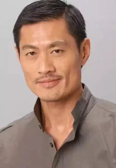 tvb金牌配角黄德斌,主角和配角之间只差一个机会!