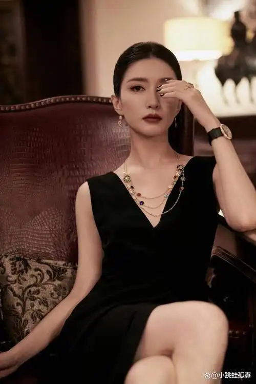 江疏影作为中国内地一线女演员,一直以来备受关注.