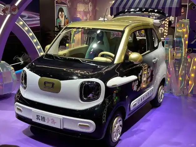 提供敞篷版可选或5.99万起售 奔腾小马本月上市