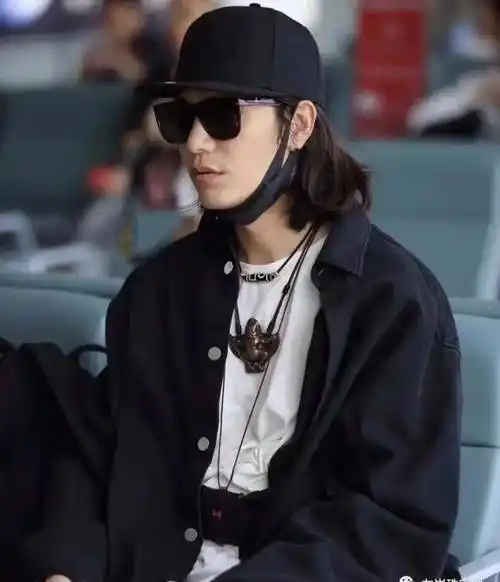 左岩:宁静,丁真,陈坤等明星们都在佩戴的天珠穿搭合集_寓意_天地_气质