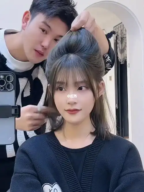 喜欢扎头发看这款半扎式锁骨发喜欢不喜欢