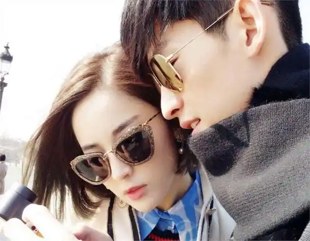 张翰刚与当红小花某爽结束恋情,便立即宣布了新女友的消息