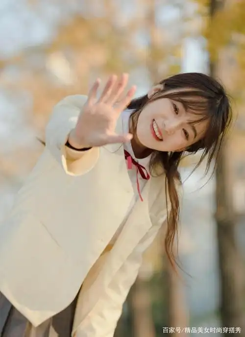 甜美减龄的学院风穿搭超级适合小个子的女生穿着元气满满
