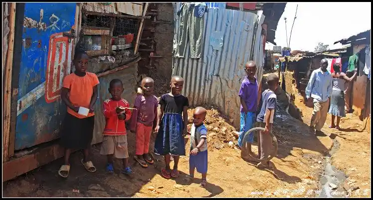 非洲(三) -- 贫民窟里的孩子