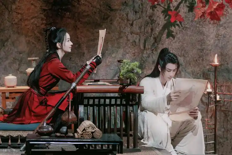 主题:有翡剧照有一种淡淡的虐狗氛围,是错觉吗 [6